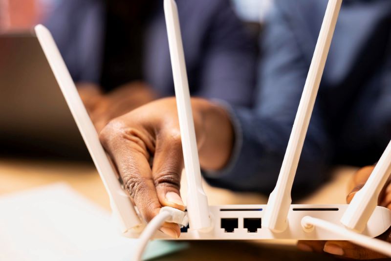 Cara Setting Mikrotik via Winbox untuk Pemula, dari Nol Sampai Bisa Lengkap & Mudah!